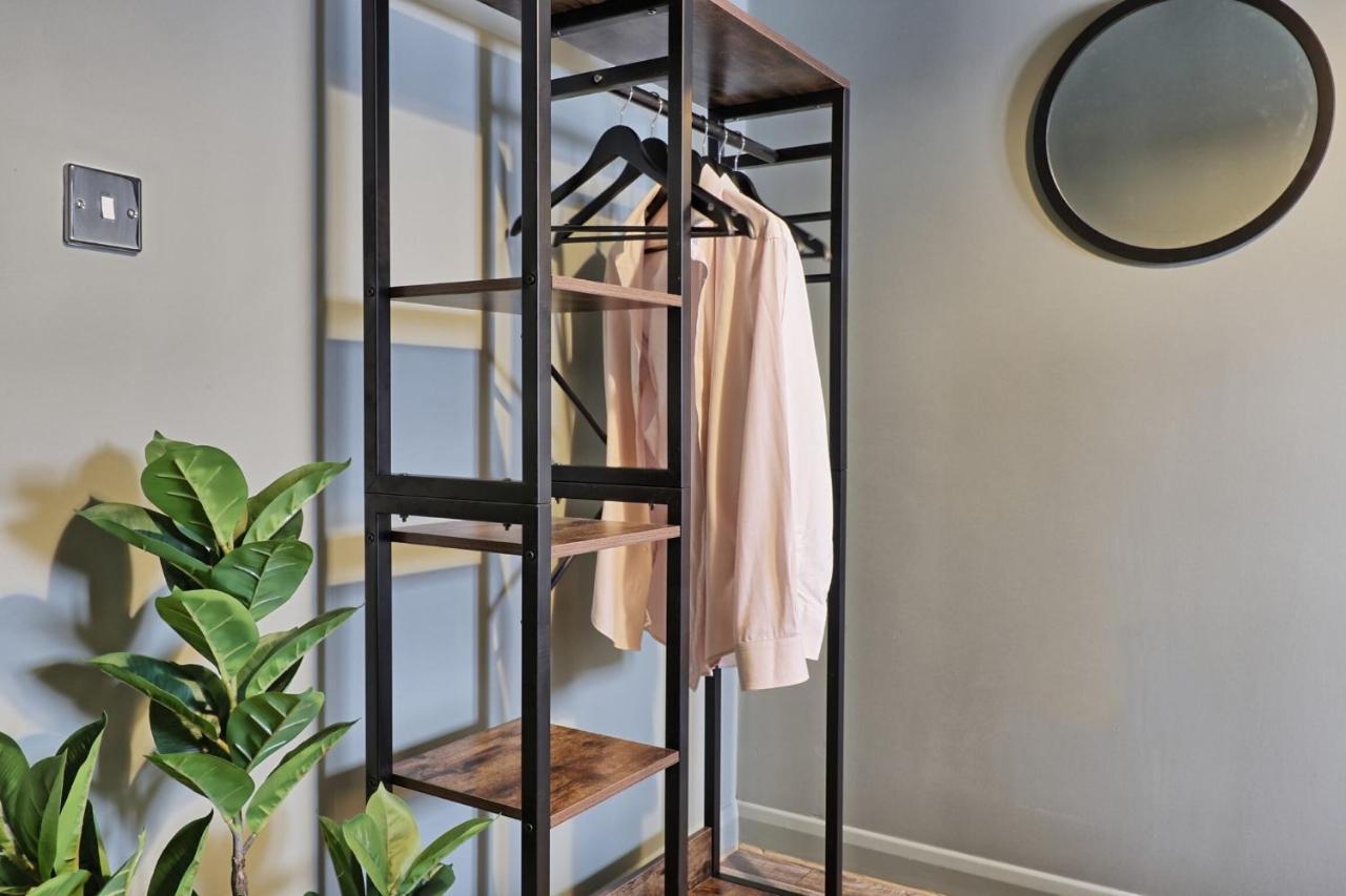 Urban Stylish Apartment - Southend Stays Bagian luar foto