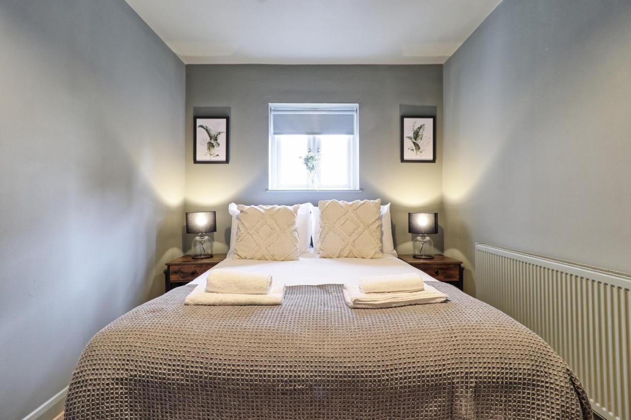Urban Stylish Apartment - Southend Stays Bagian luar foto
